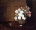 マホガニーのテーブルの上の銀のボウルに入ったバラの花の静物画 ジュリアン・オールデン・ウィアー